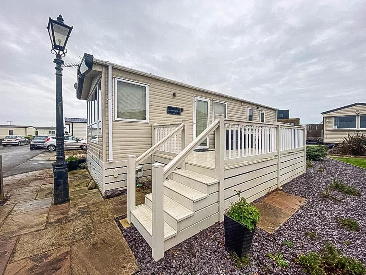 Lovely 6 Berth Caravan With Decking And Wifi In Kent, Ref 47017C Otel Whitstable Dış mekan fotoğraf